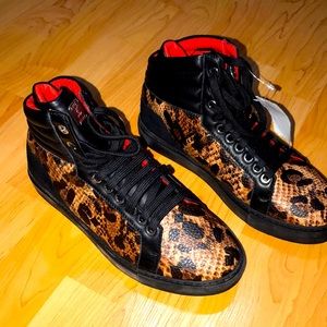 MCM Women's Jaguar Black Hi Top Sneakers Shoes